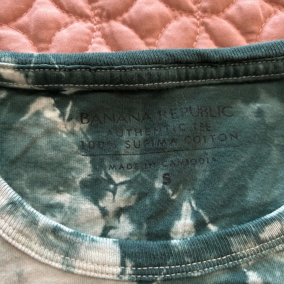 Banana Republic T-Shirt - Picture 5 of 6